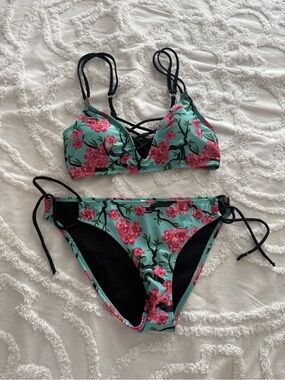 BECO Floral Strappy Bikini Set in Aqua with Pink Blossoms